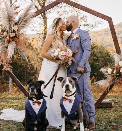 Jamie Smialek wedding photography at Ridge Rose